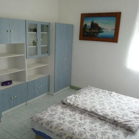 Lägenhet Violet Apartman