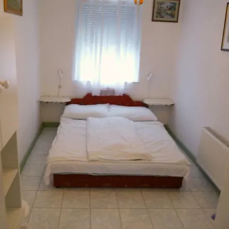 Violet Apartman Lägenhet Keszthely
